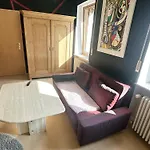 35Qm 4 Personen Ferienwohnung Zentral! Kino! Kueche! Wallbox! Raeder, Eg