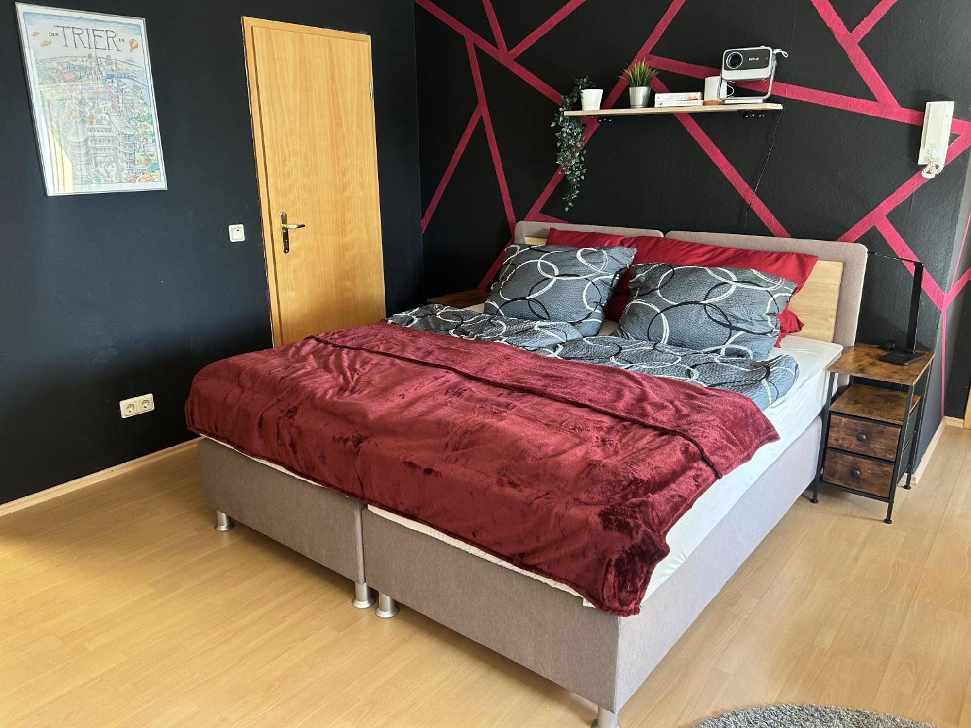 Appartement 35qm 4 Personen Zentral! Kino! Kueche! Wallbox! Raeder, Eg *
