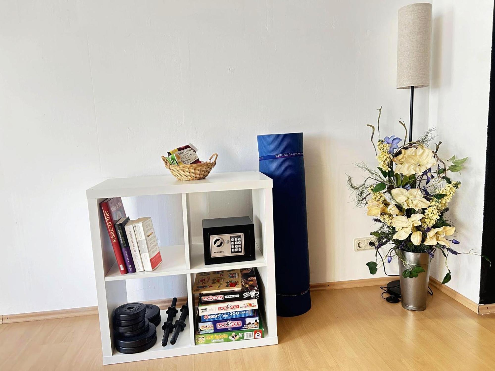 35qm 4 Personen Zentral! Kino! Kueche! Wallbox! Raeder, Eg Appartement Trier